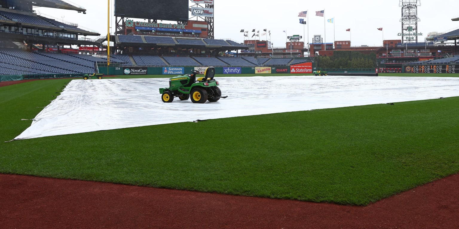 Giants-Phillies April 29 game postponed, split doubleheader on April 30