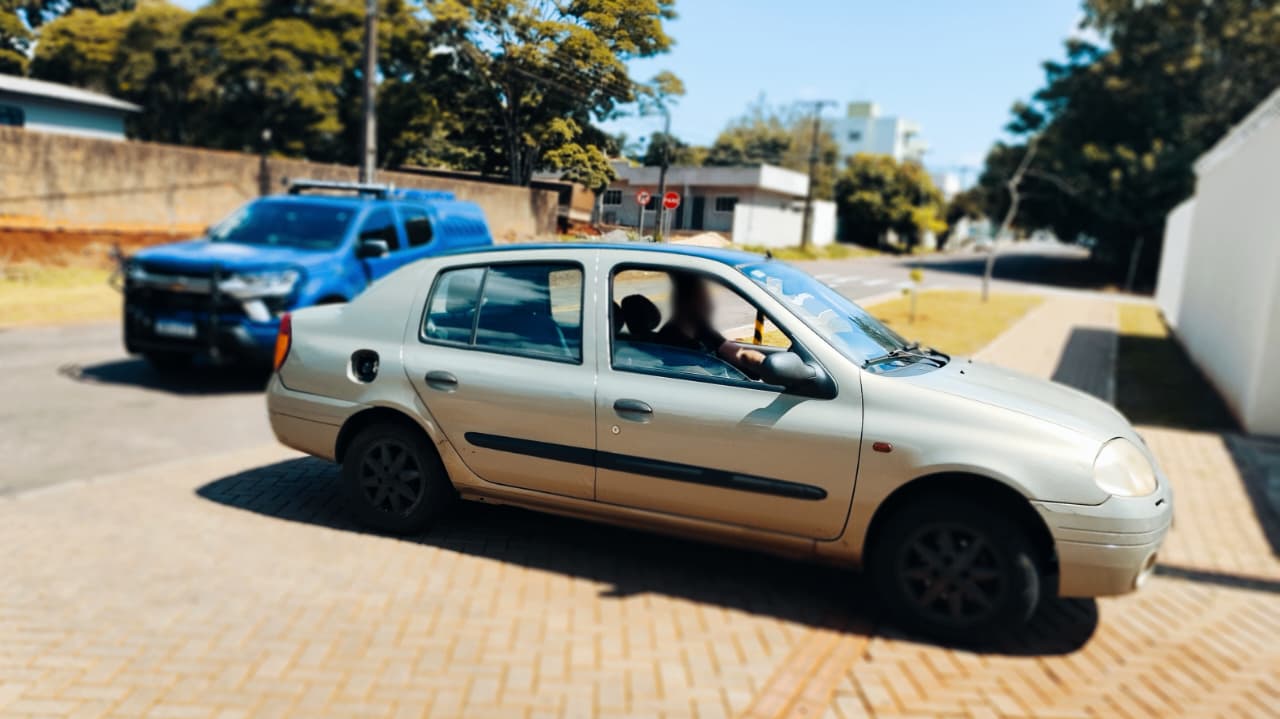 Guarda Municipal recupera Renault Clio roubado, em Mecânica no São Cristóvão