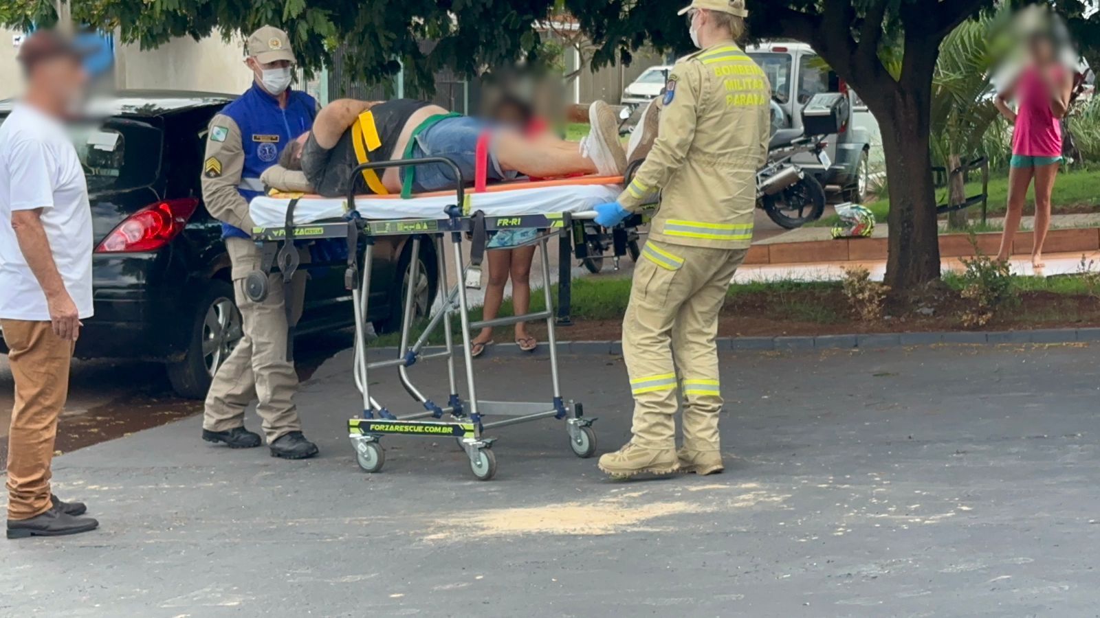 Homem despenca de escada, sofre queda de três metros e é socorrido pelo Siate no Cascavel Velho
