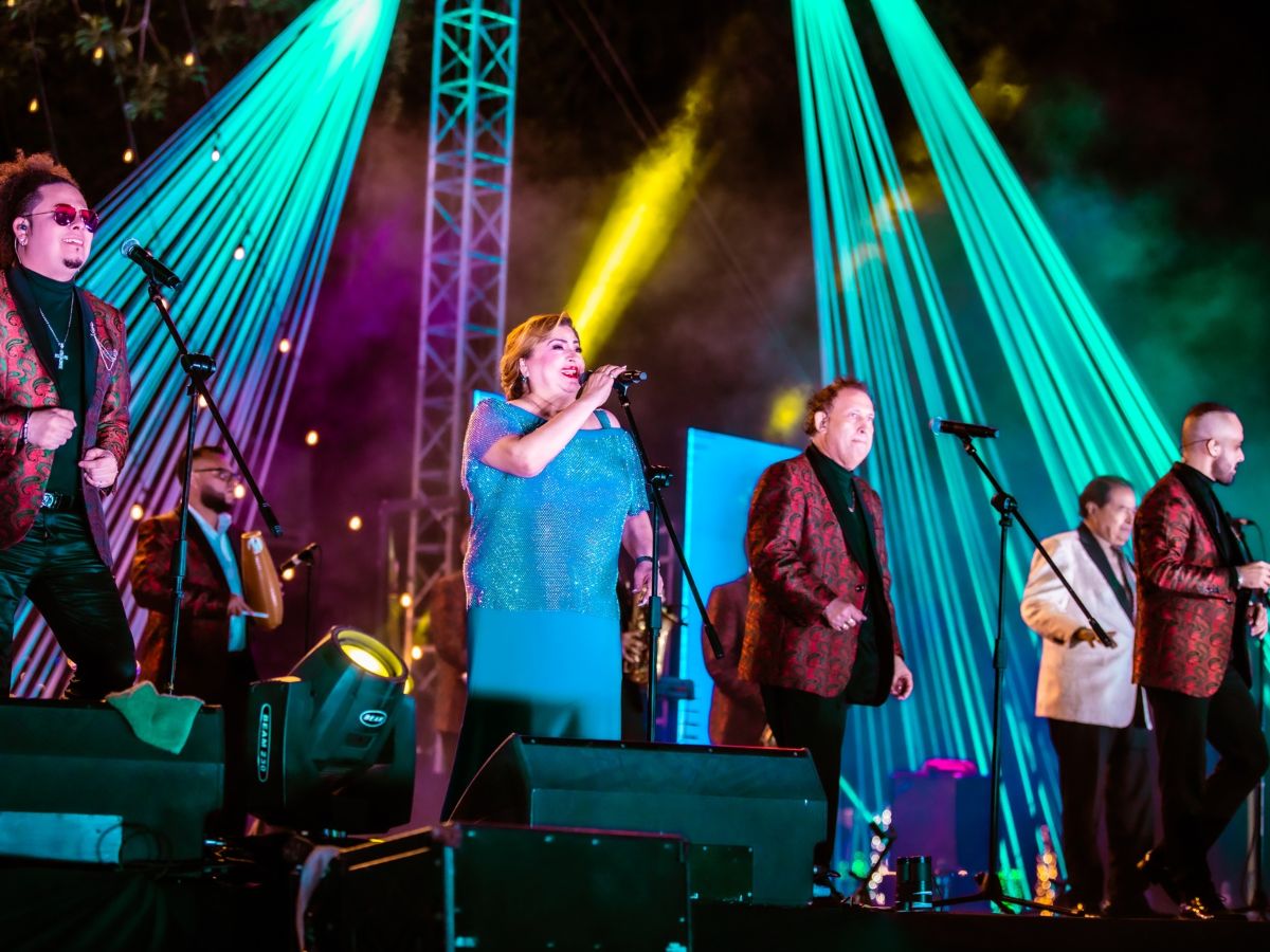 Hoy debutan Los Hermanos Flores en Coachella