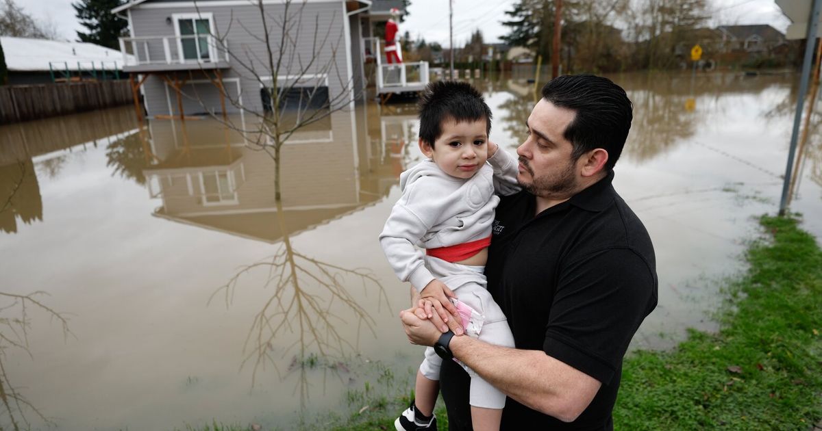 IRS extends tax deadline for WA residents impacted by floods