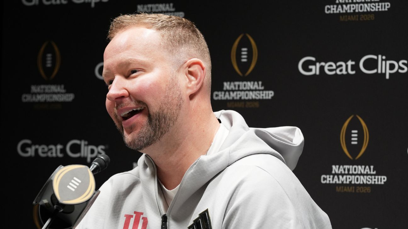 Indiana DC Bryant Haines claps back at Ty Simpson, Alabama fans