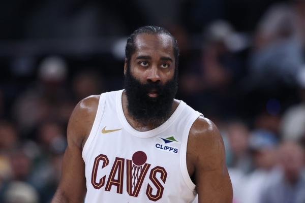 James Harden returns to inhospitable Golden State with Cavaliers