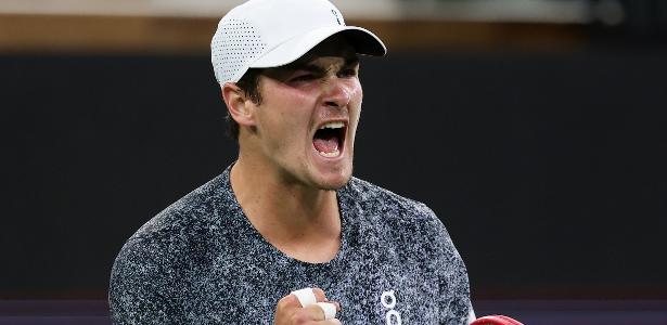 João Fonseca disputa o Masters 1000 de Monte Carlo e está na segunda rodada