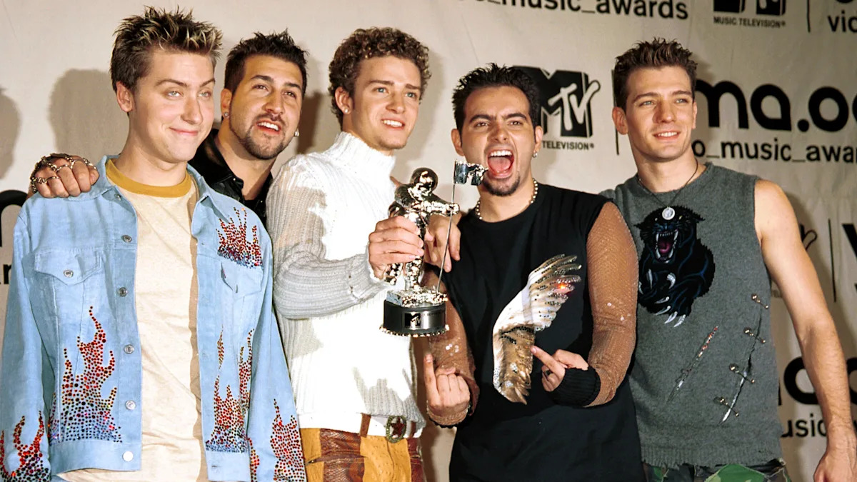 Joey Fatone Calls This MTV Awards Moment With Justin Timberlake ‘BS’