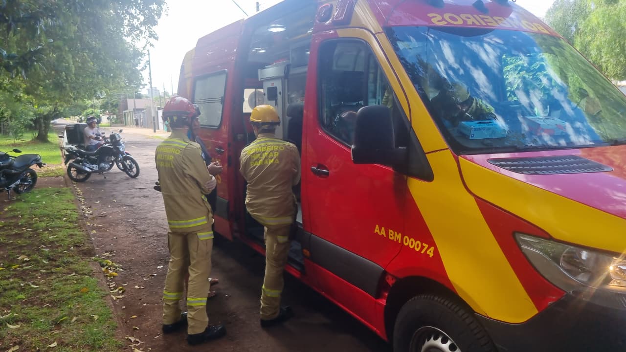 Jovem é socorrida pelo Siate após ser atacada por cachorro no Parque São Paulo