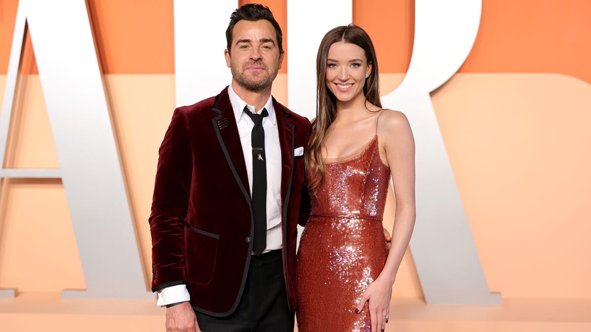 Justin Theroux welcomes first child with wife Nicole Brydon Bloom