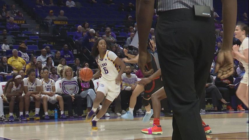 LSU women's basketball loses two players to transfer portal