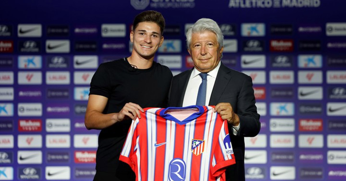 La ácida respuesta del presidente del Atlético de Madrid sobre el futuro de Julián Álvarez: “Yo soy Dios”