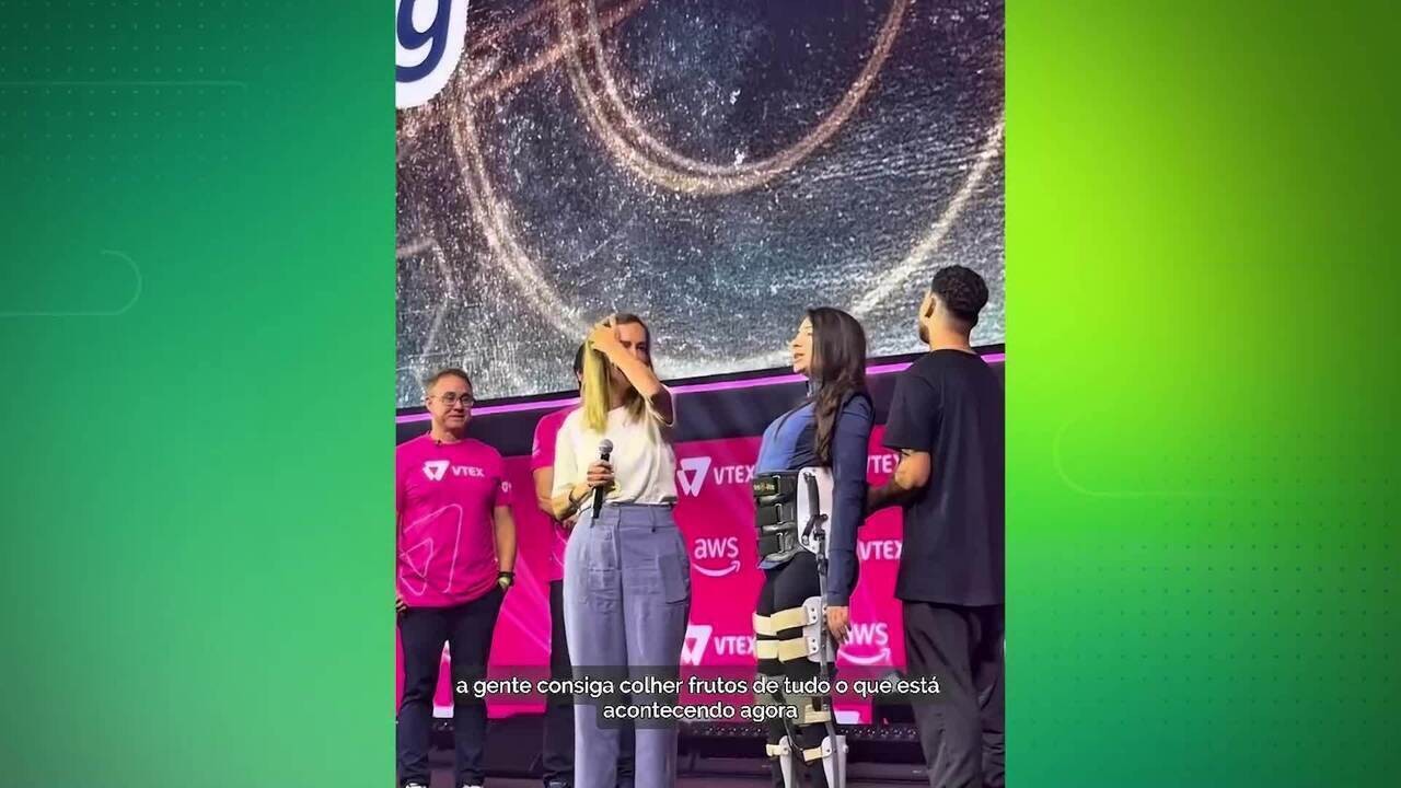 Lais Souza aparece de pé em público pela primeira vez desde acidente