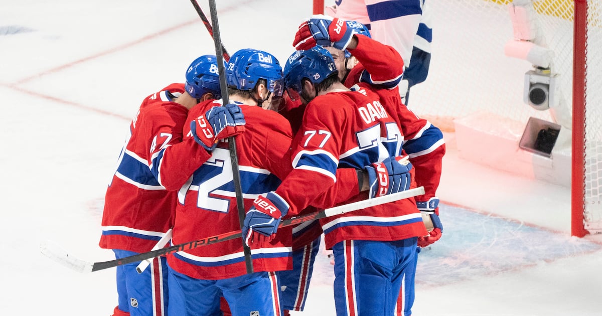 Lane Hutson scores overtime winner as Montreal Canadiens beat Lightning to series 2-1 series lead