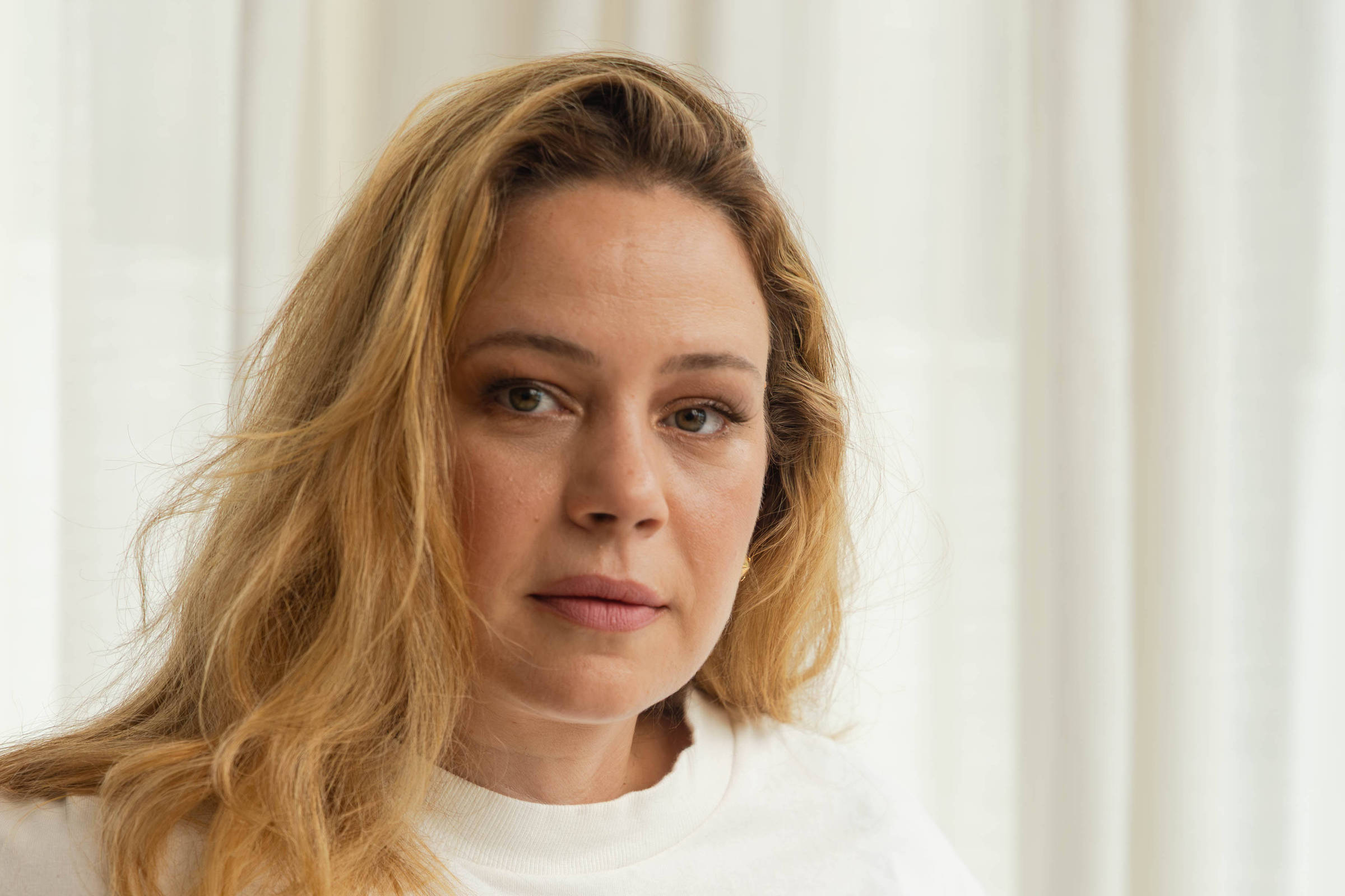 Leandra Leal diz que filha tem ciúme de cenas de beijo – 09/04/2026 – Televisão