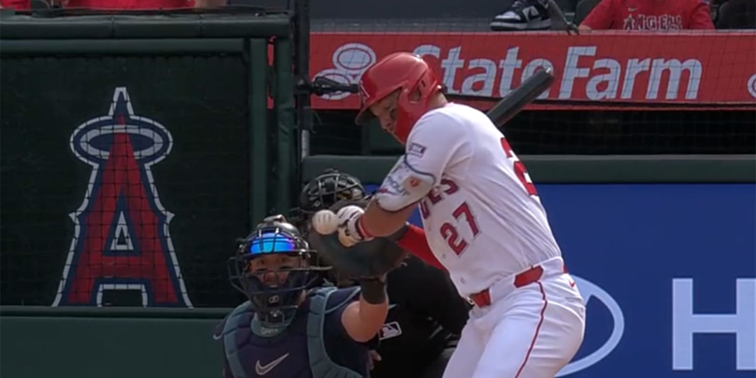 Mike Trout exits after hit by pitch on hand