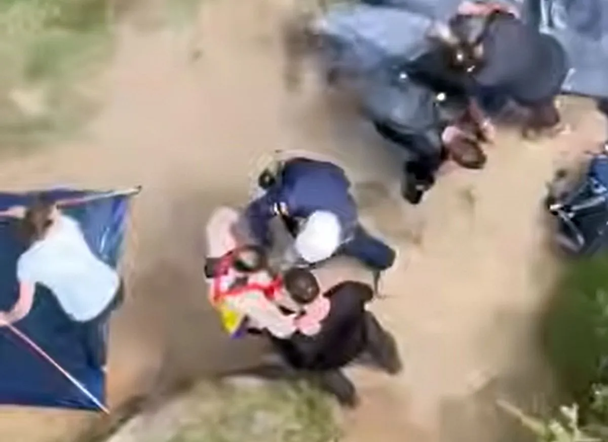 Mulher fica ferida no Pico Paraná e é resgatada com guincho aéreo