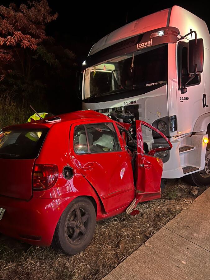 Mulher morre em colisão frontal entre carro e caminhão na BR-163, em Dionísio Cerqueira – Peperi.com.br