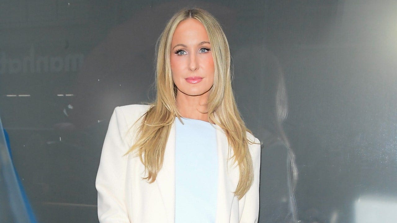 Nikki Glaser suffers wardrobe malfunction on morning talk show