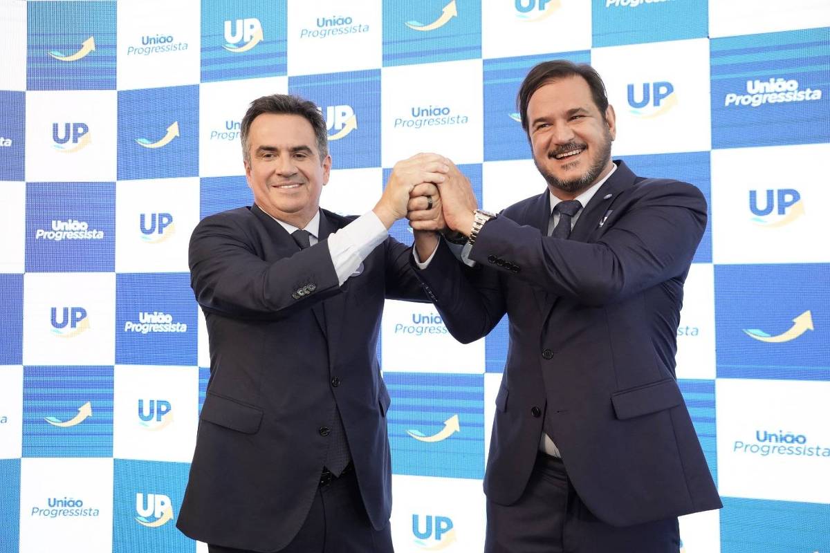 PP e União Brasil sinalizam apoio a Flávio Bolsonaro - 13/04/2026 - Política