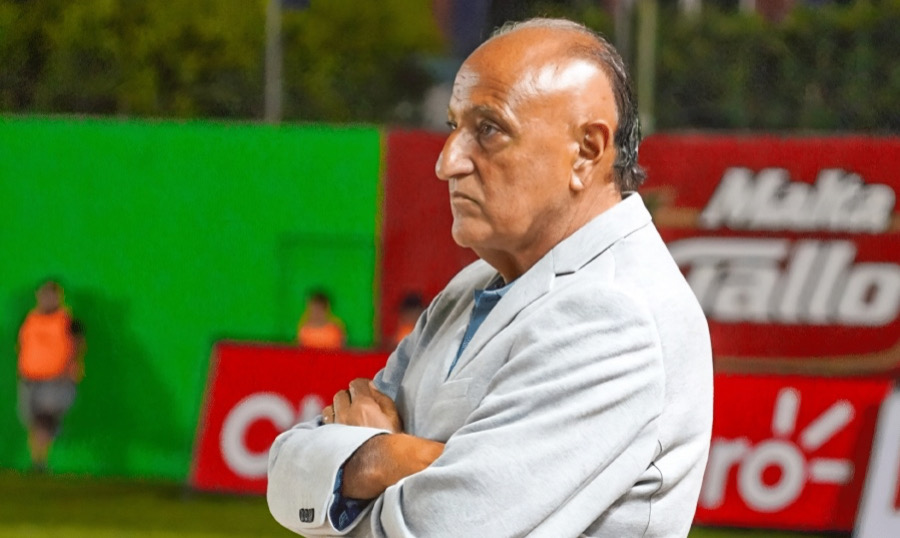 Pablo Centrone renuncia antes del juego clave ante Municipal