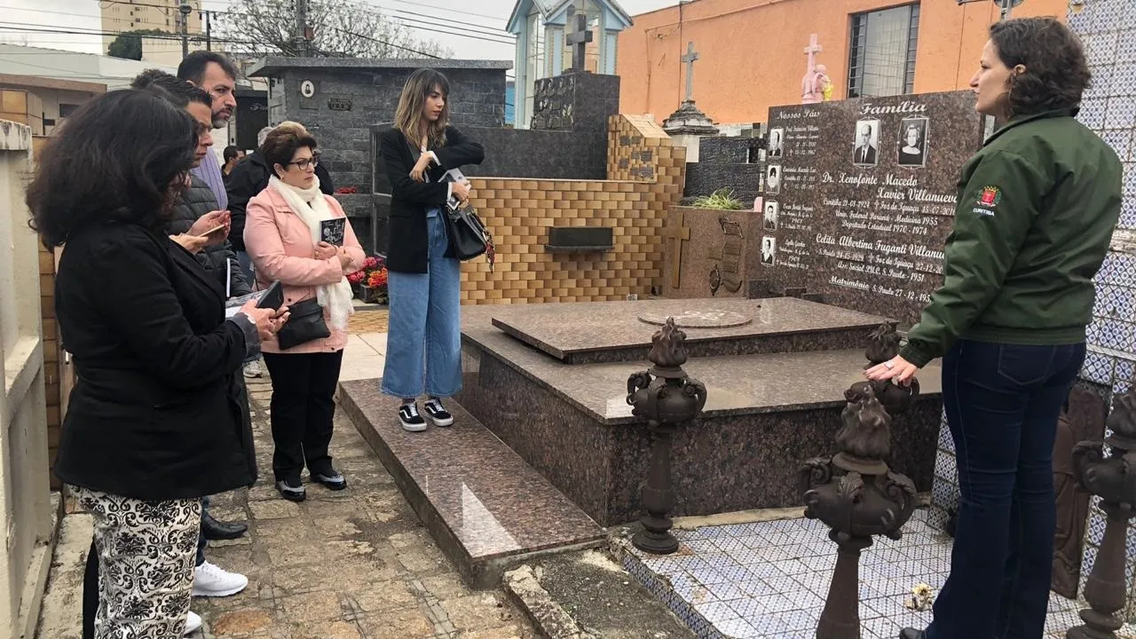 Pesquisadora anuncia fim de projeto de visitas ao Cemitério de Curitiba