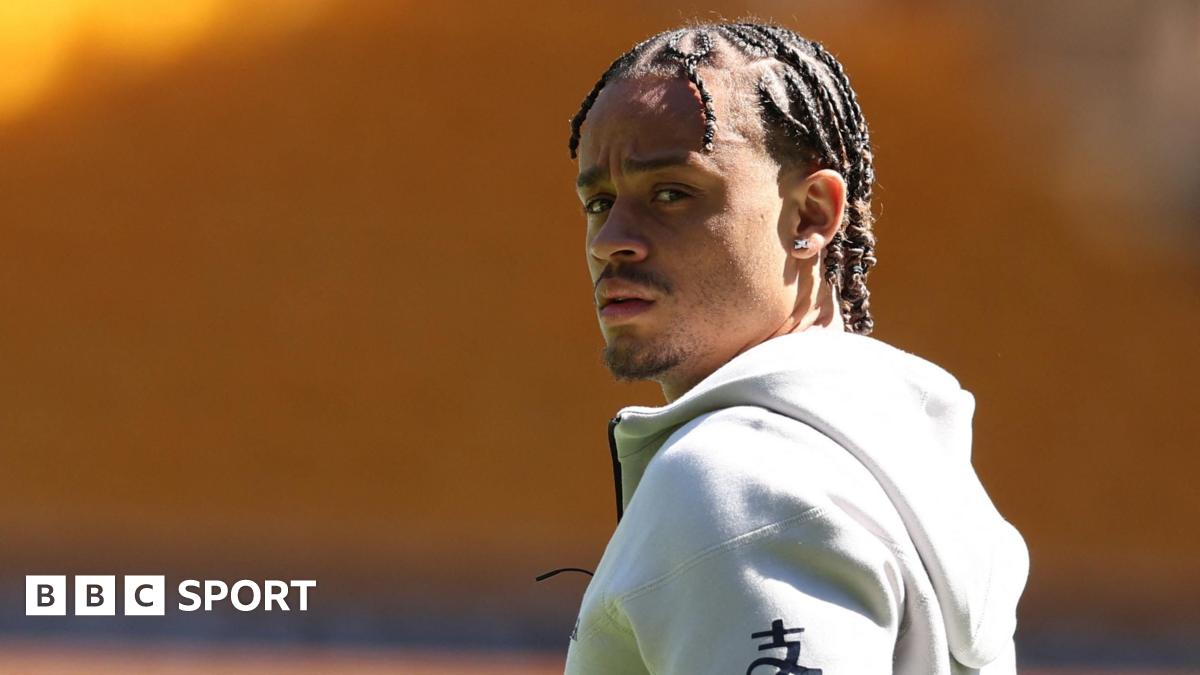 Premier League LIVE: Build-up, team news, score & live text updates