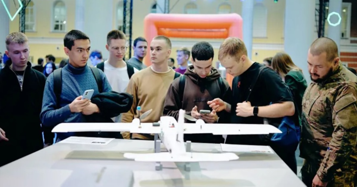 Putin quiere que los universitarios rusos vayan a la guerra: “Firma o te expulsamos”