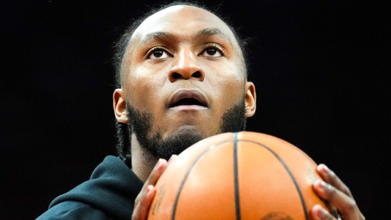 Raptors' Immanuel Quickley aggravates injury, to miss Cavs series