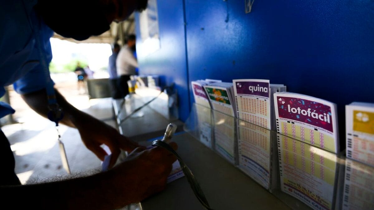 Resultado da Lotofácil 3670: confira os números sorteados neste sábado (25/04)