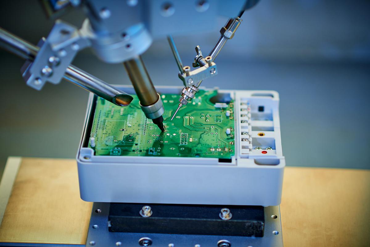 Semiconductor stocks rise on Big Tech earnings, Qualcomm beat