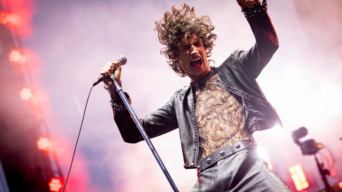 Sombr to play Detroit’s LCA as breakout artist sets first arena tour