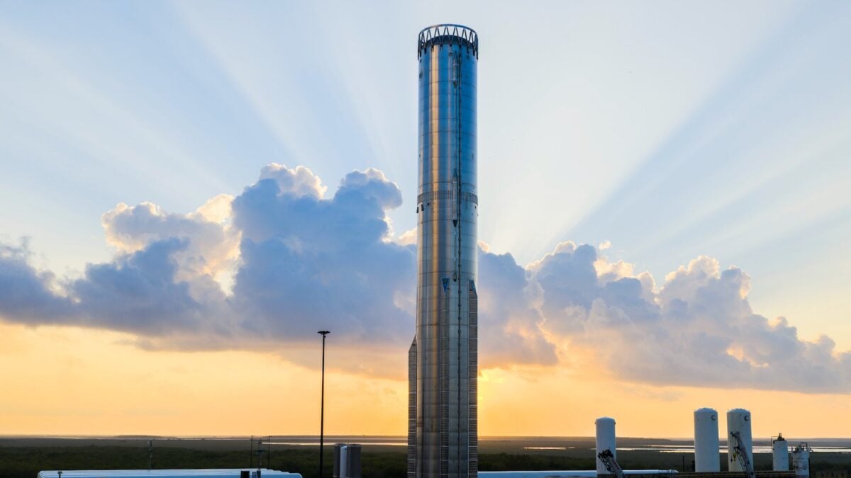 SpaceX Starship V3 Engine Goes Up in Flames at Texas Site