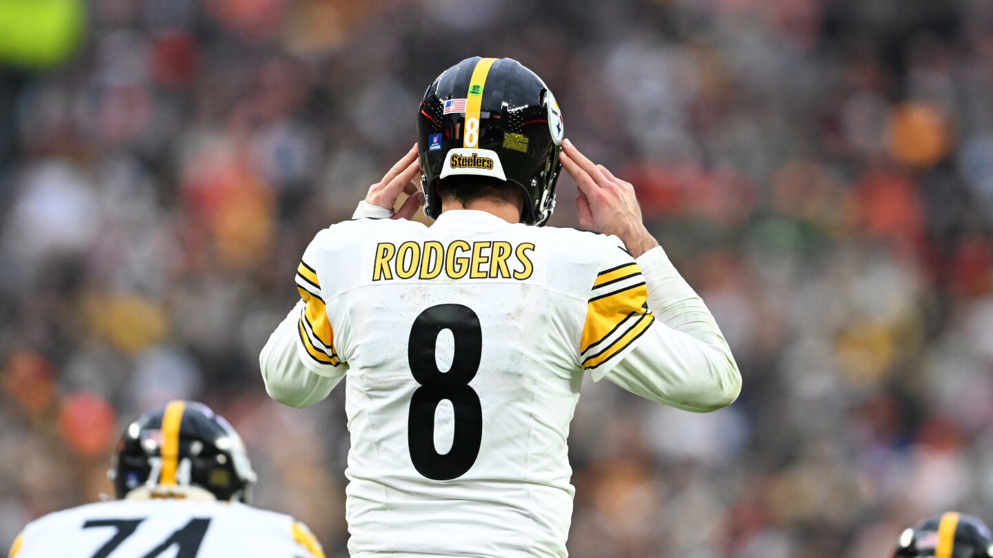 Steelers tap brakes on rumor of Aaron Rodgers announcement during draft