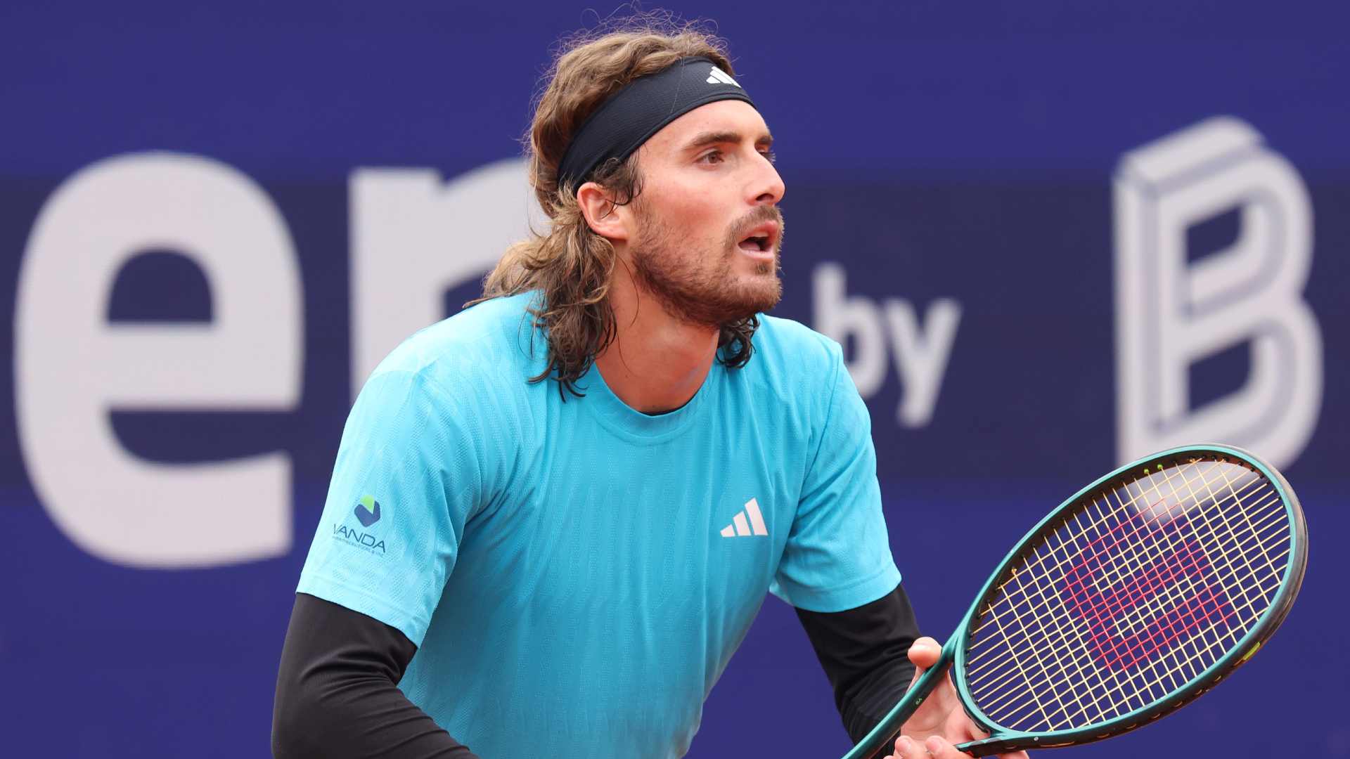 Stefanos Tsitsipas & Fabian Marozsan’s Munich clash suspended due to darkness | ATP Tour