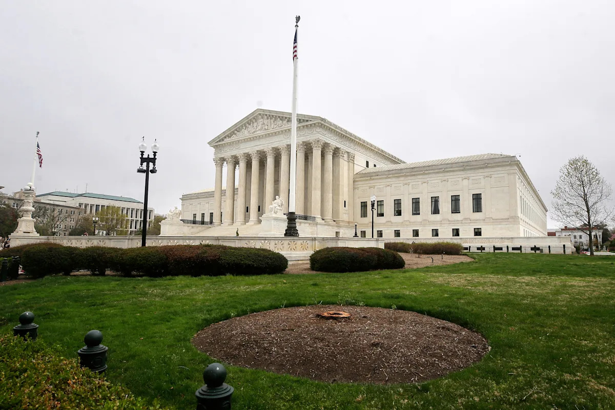 Supreme Court seems wary of limiting federal regulators’ power in a data privacy case