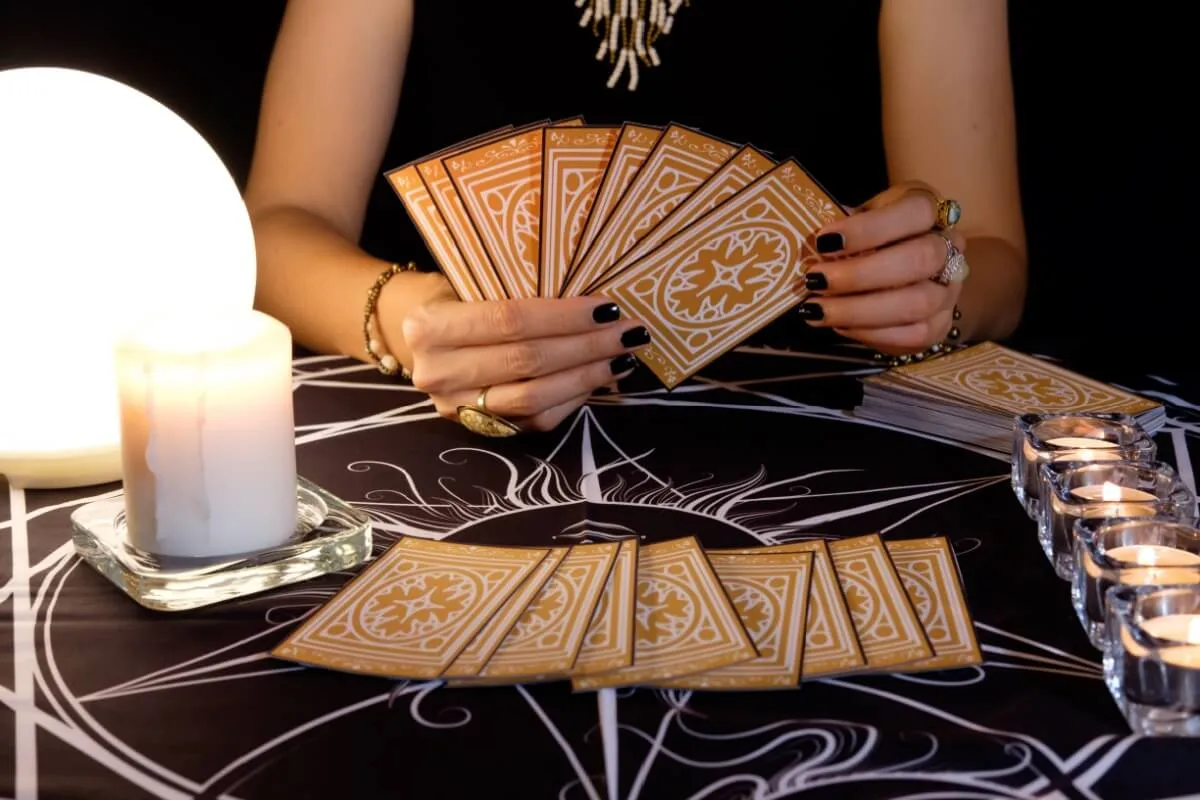Tarot semanal: previsão para os signos de 27 de abril a 03 de maio de 2026