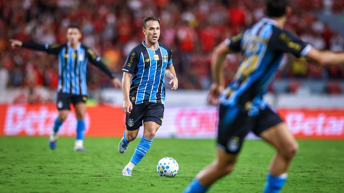 Titular do Grêmio deve ser preservado contra o Deportivo Riestra pela Sul-Americana