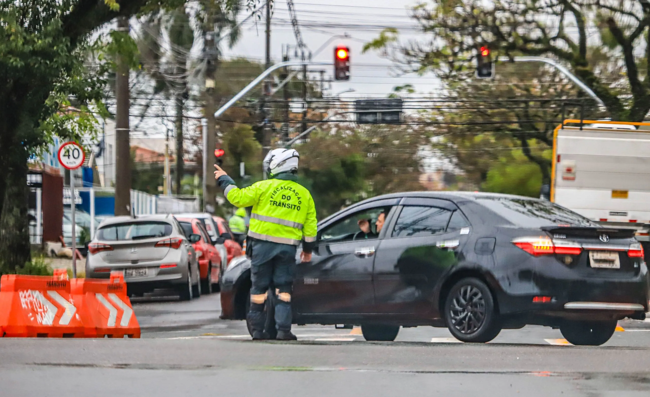 Trânsito de Curitiba tem bloqueios no domingo (12/04) por grandes eventos