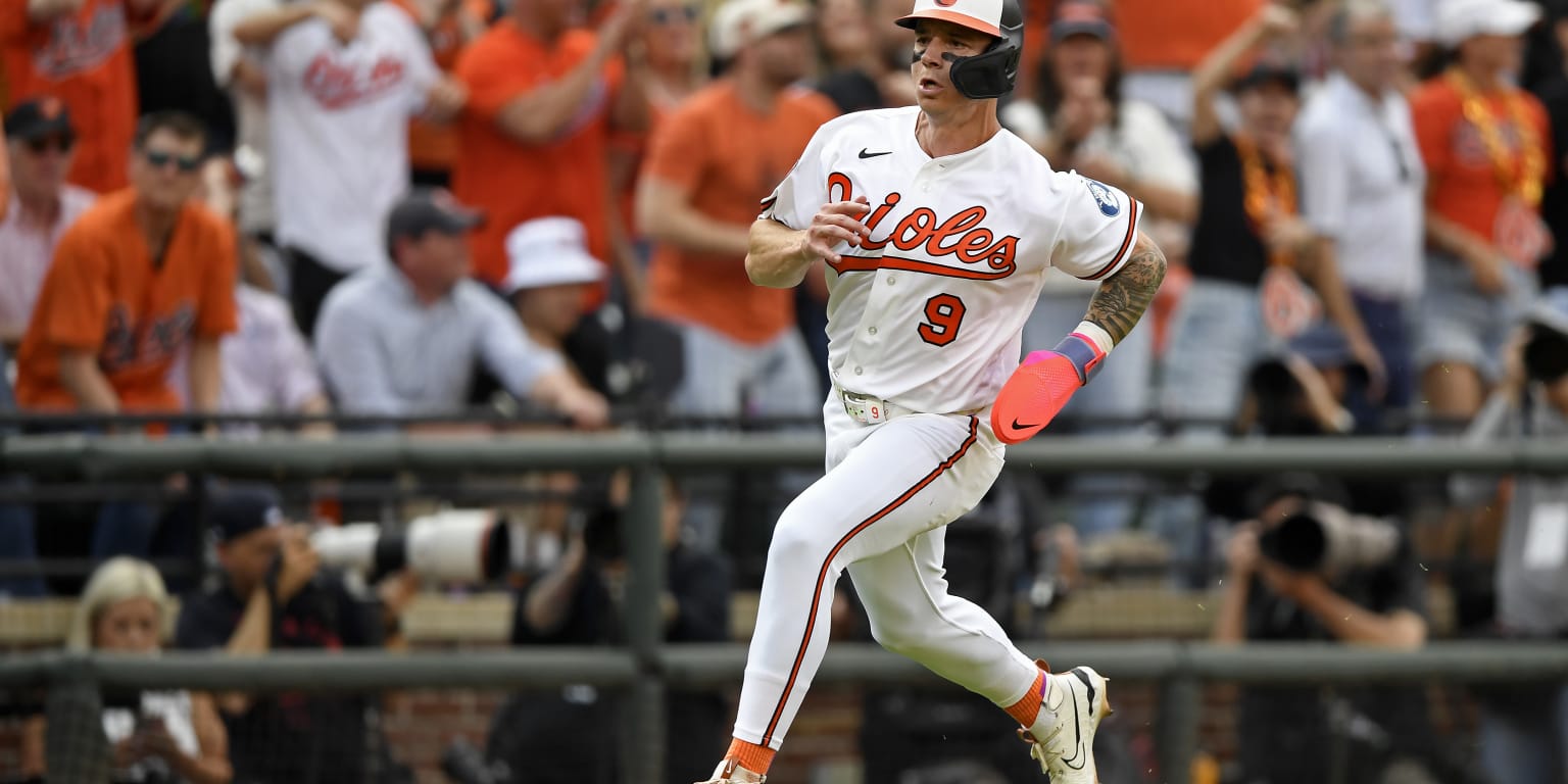 Tyler O'Neill placed on 7-day concussion injured list by Orioles