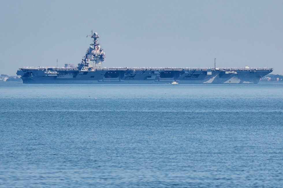 US aircraft carrier breaks post-Vietnam War deployment record