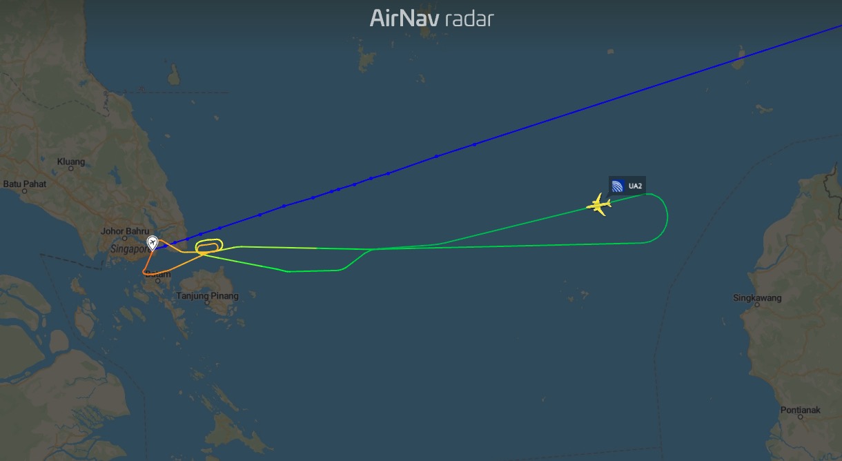 United Airlines Boeing 787 to San Francisco dumped fuel following emergency call