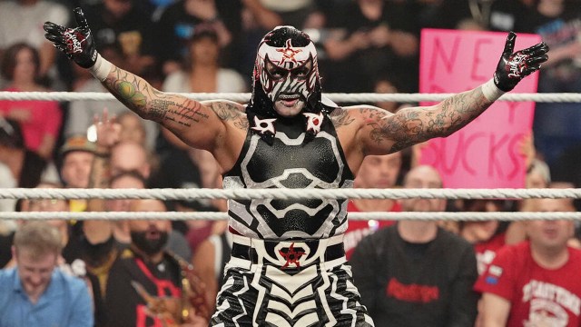WATCH: Penta Gets Mortal Kombat Sponsored Entrance at WrestleMania 42