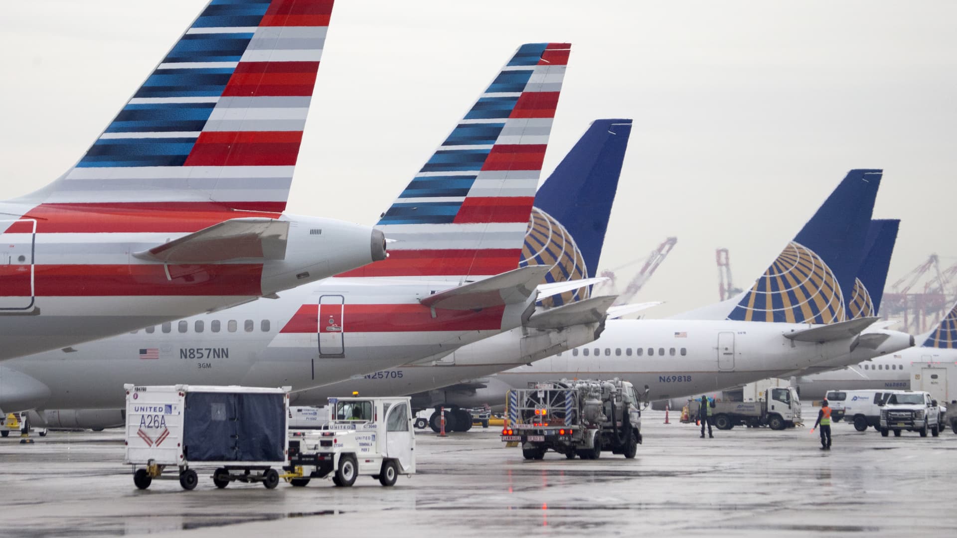 What a United-American merger would mean, from antitrust hurdles to airfare