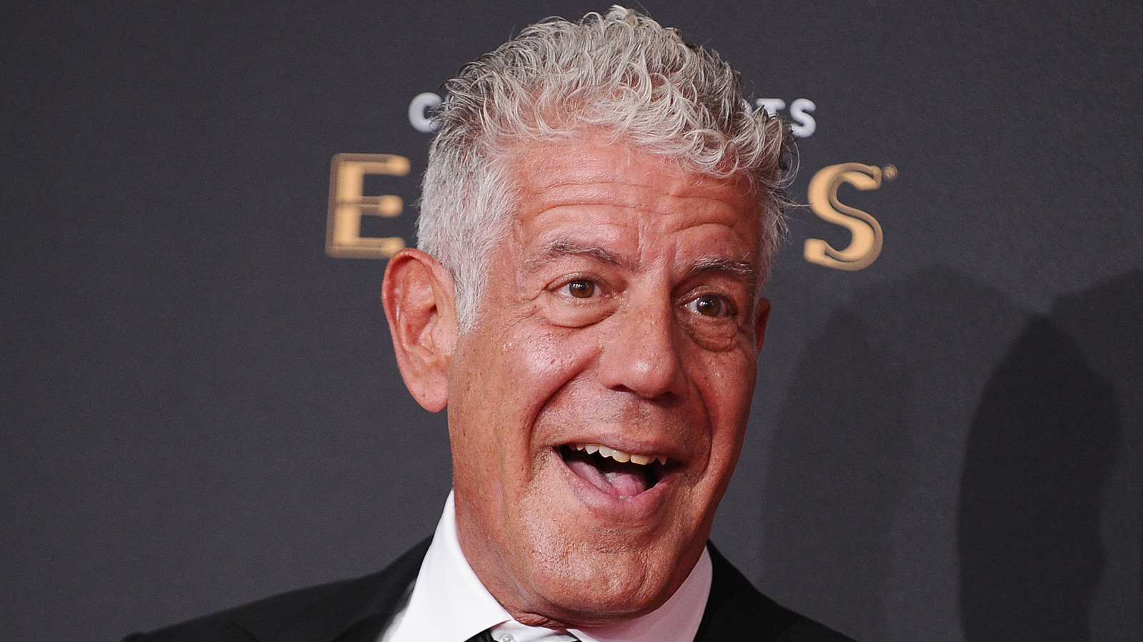 Why Veggies Always Taste Better At Restaurants, According To Anthony Bourdain