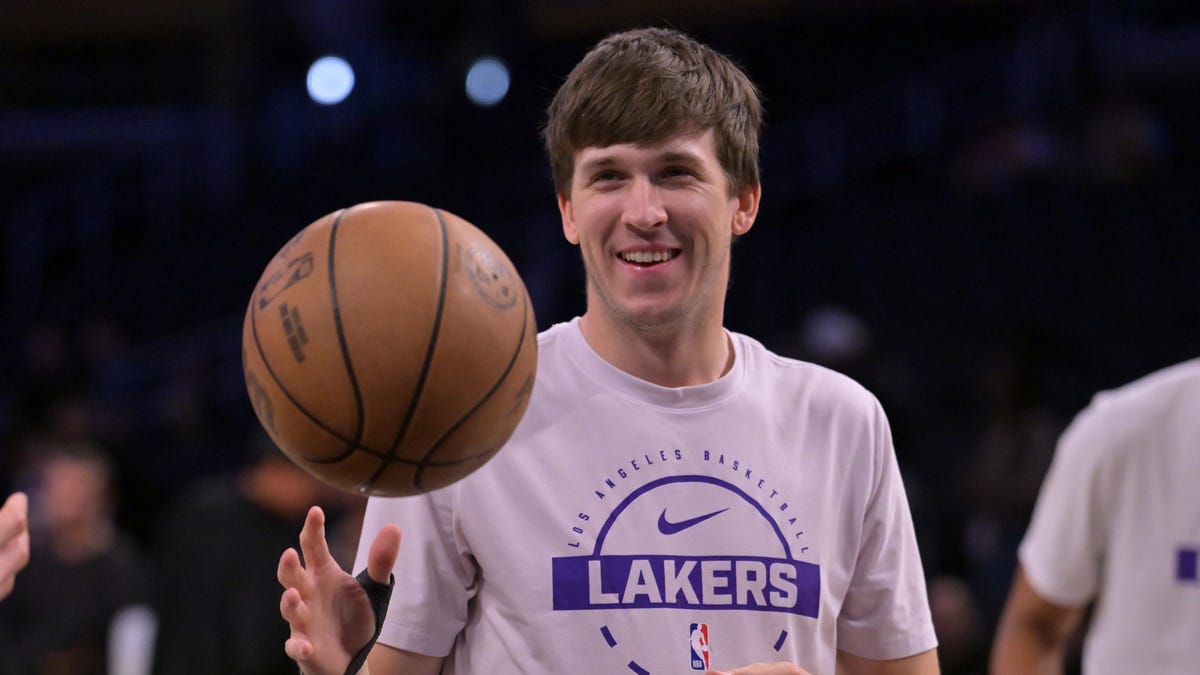 Will Lakers star play vs Rockets Sunday?