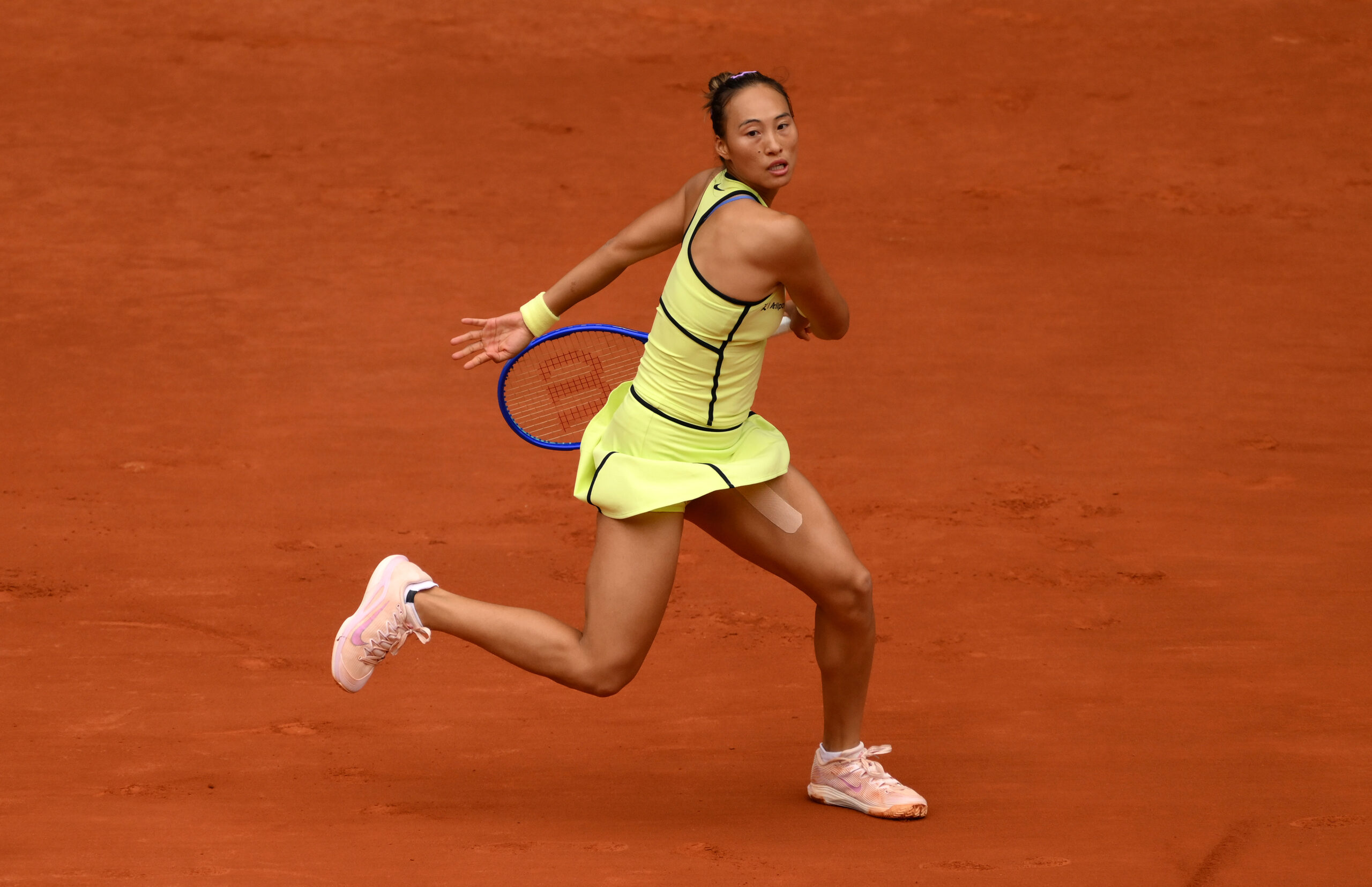 Zheng recovers from first-set loss to best Kenin in Madrid second round