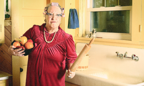 10 Hilarious Mother's Day Jokes From Your Favorite Comedians