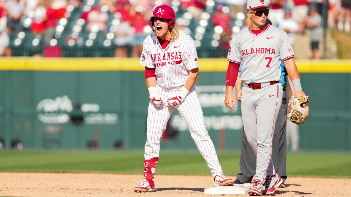 #17 Arkansas Clinches Series against #24 Oklahoma with Seven-Run Outburst in Eighth Inning