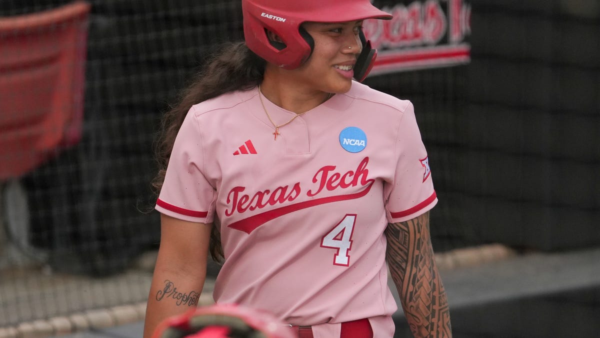 Live score updates for Texas Tech softball vs Florida Game 2 Super Regional