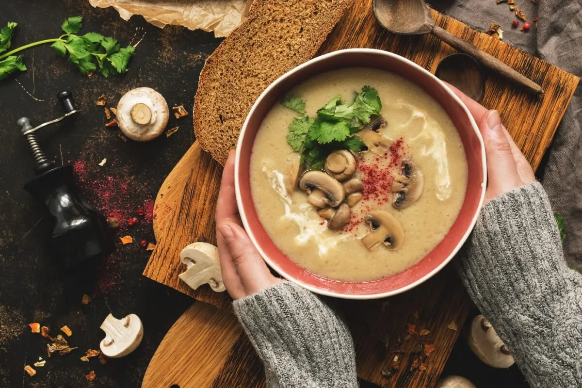 7 receitas práticas de sopas para os dias frios