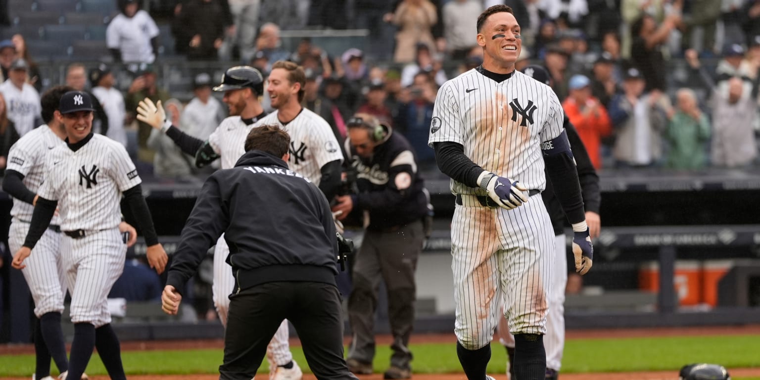 Aaron Judge hits walk-off home run against Rays