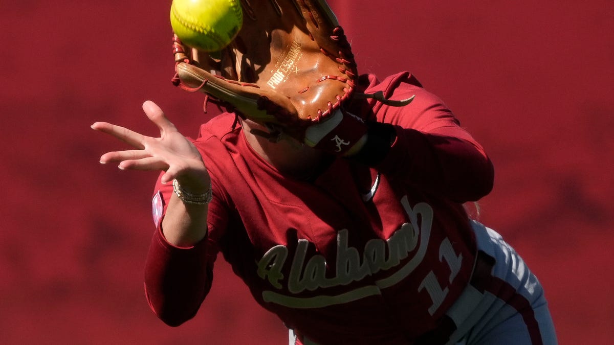 Alabama softball vs Florida live updates from SEC Tournament semifinal